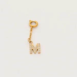 Pendentif Lettre M